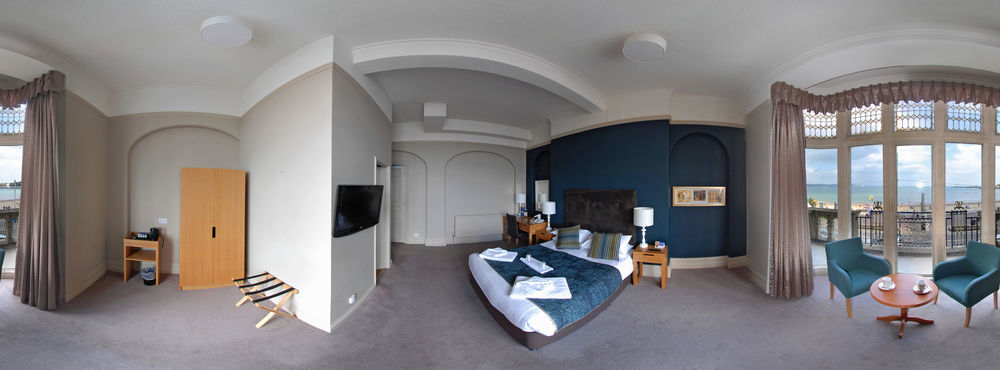The Royal Hotel 3*